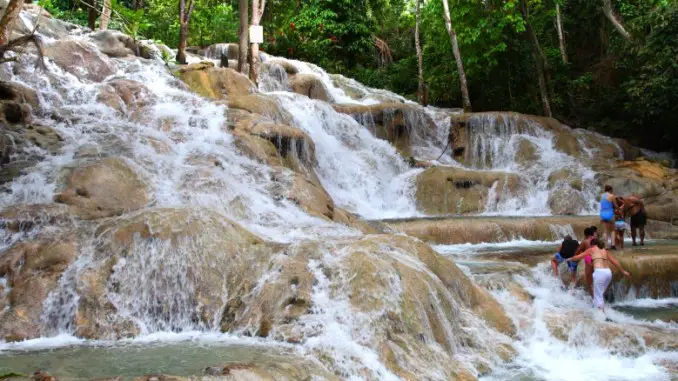 dunns-river-falls